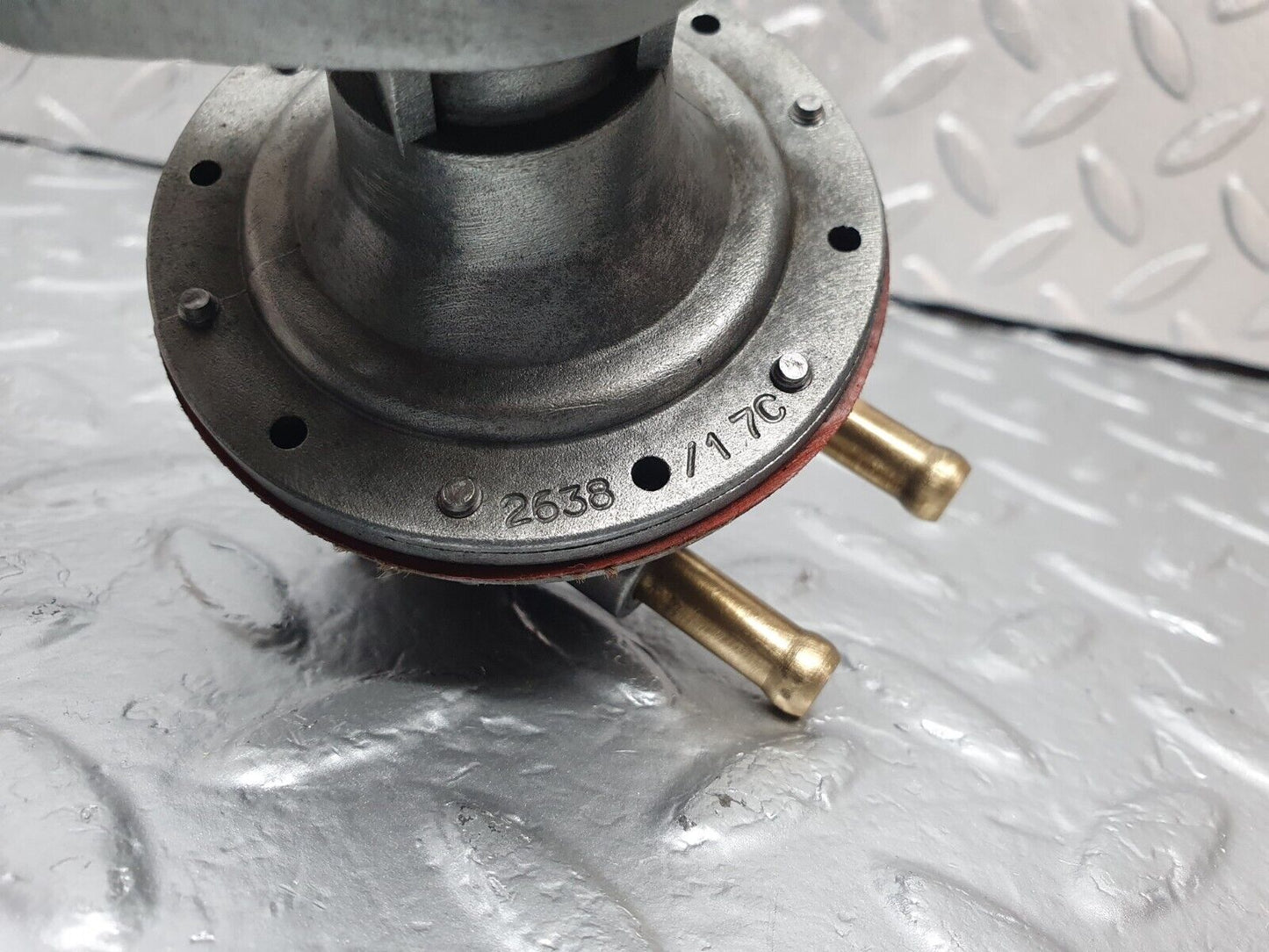 42828 Mercedes-Benz W201 190 2.0L Fuel Pump BCD Torino 263817C