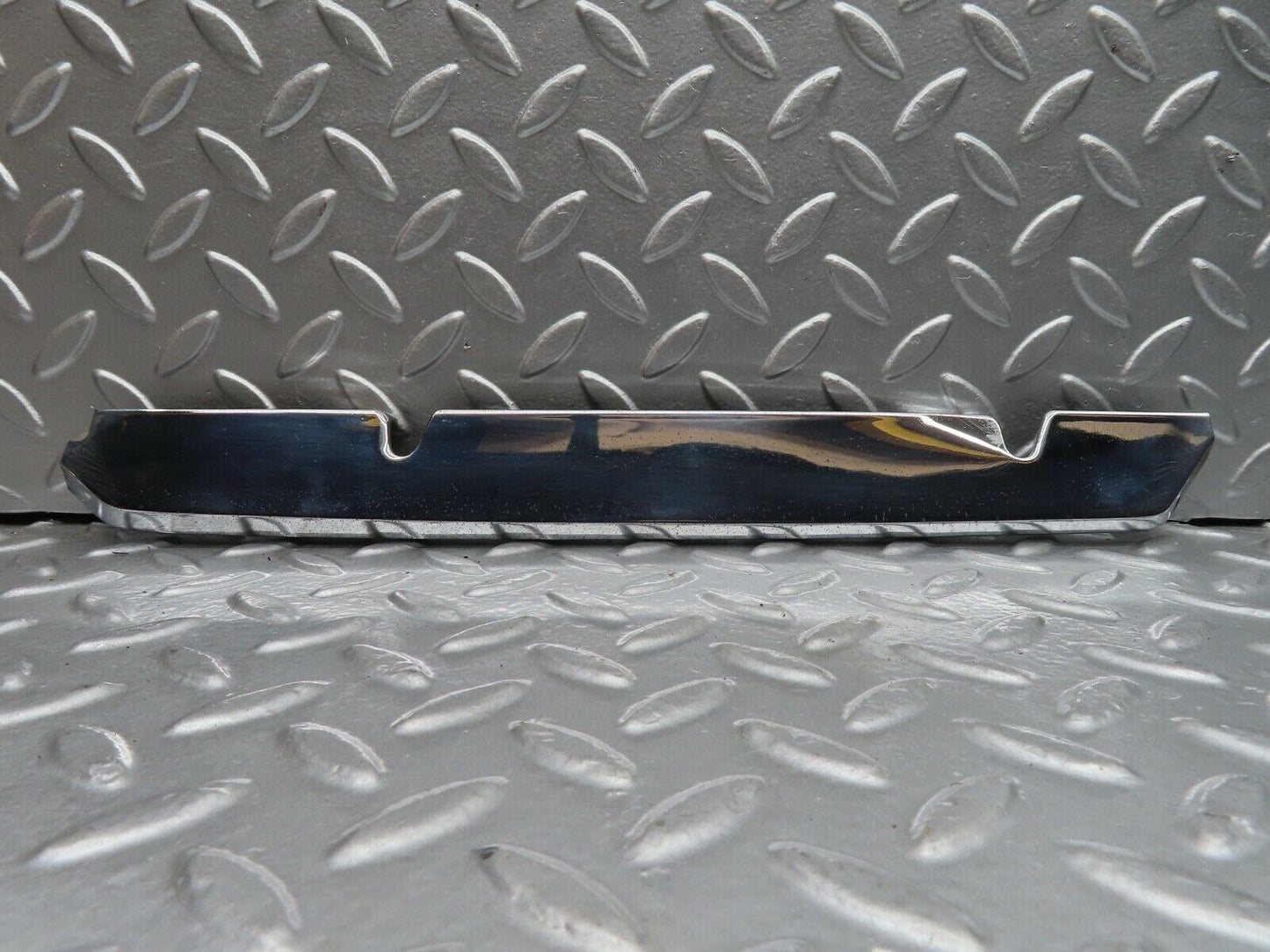 20767 Mercedes-Benz R107 450SL Coupe Bonnet Grill Chrome Trim