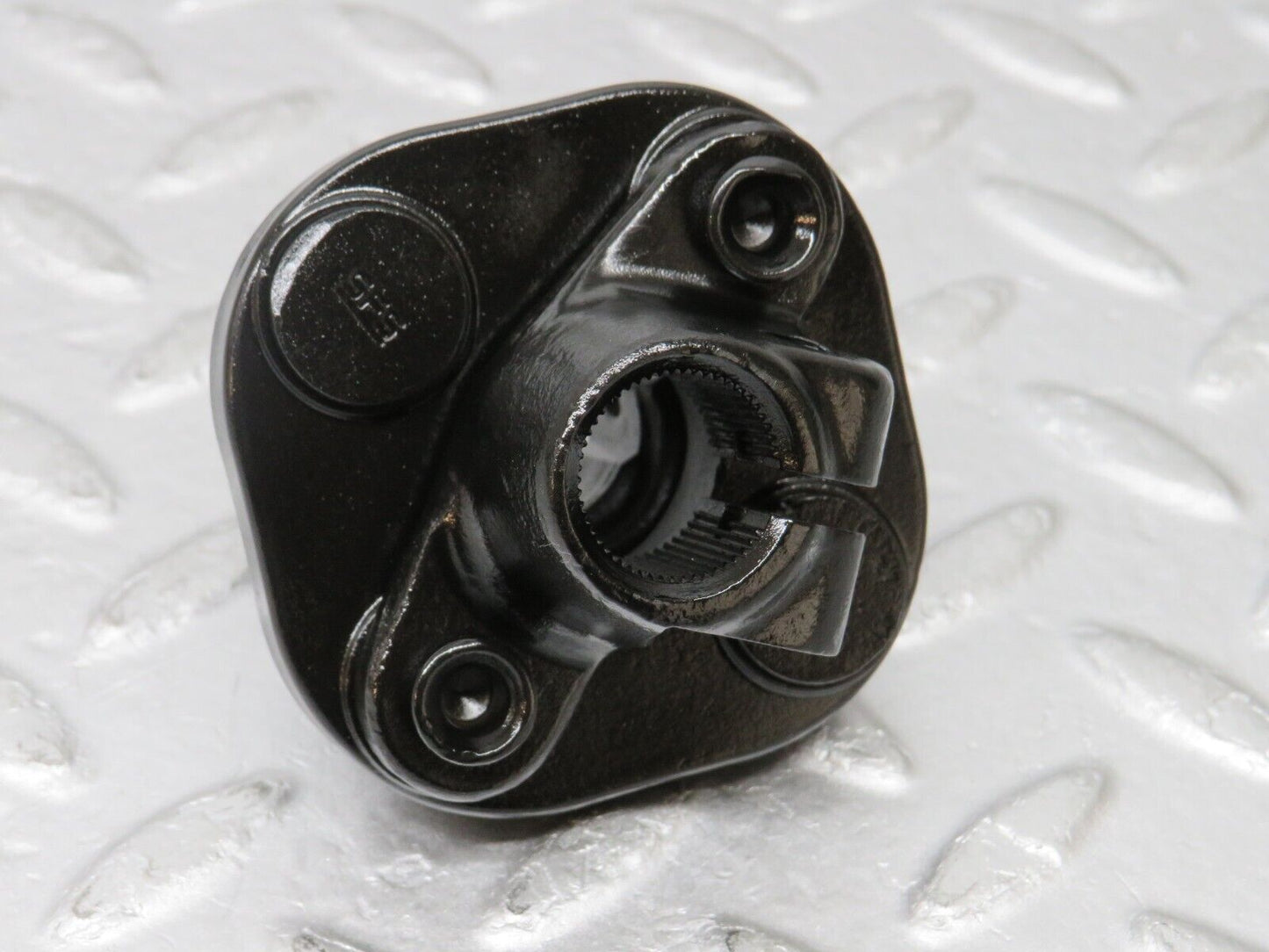 36098 Mercedes-Benz W126 420SE Steering Column Lower Shaft Connector 126462014