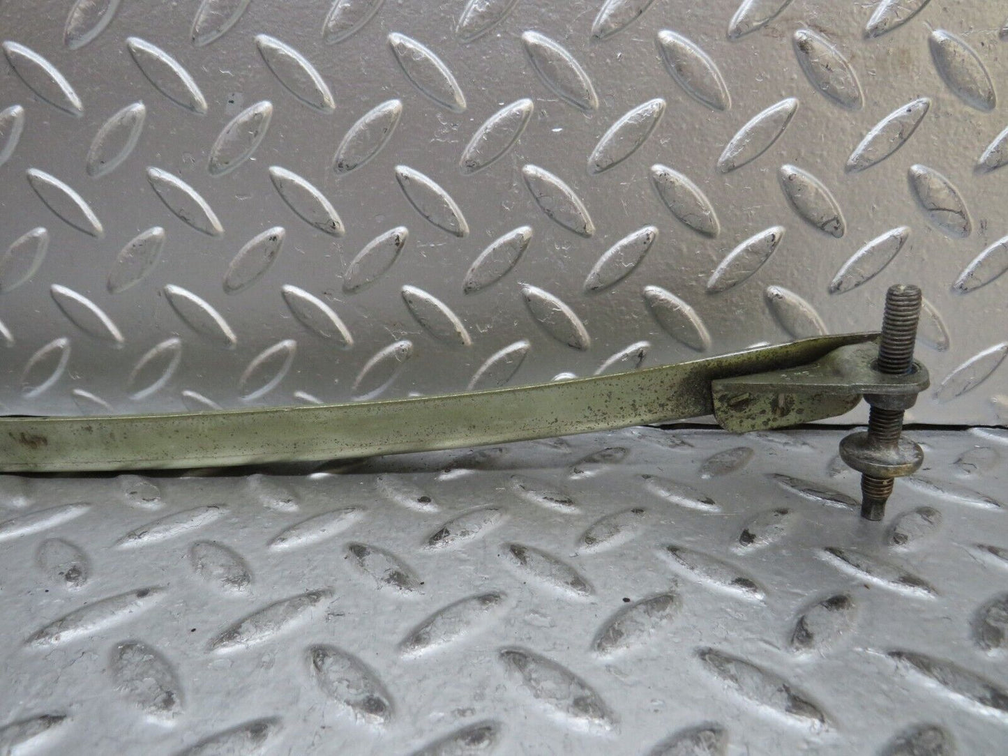 29192 Mercedes-Benz C124 320CE Coupe Left Door Window Channel
