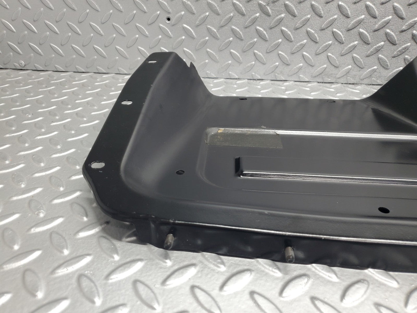 46928983