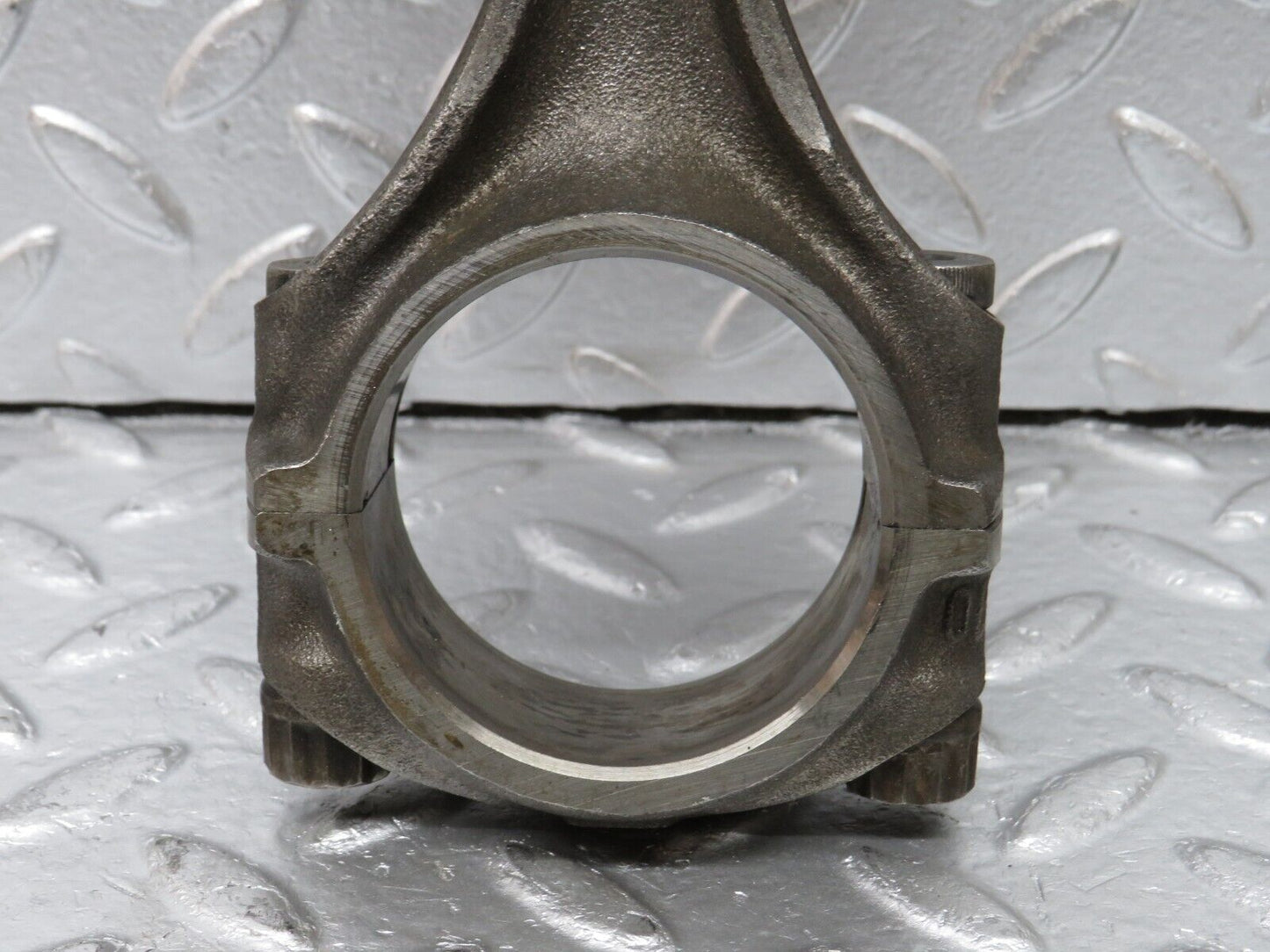 32935 Mercedes-Benz W123 300D Piston With Connecting Rod 90.885 mm 61502