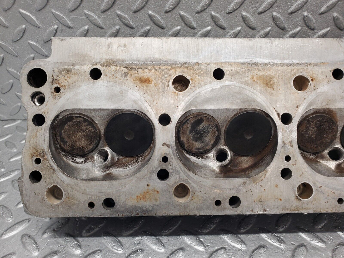 46317 Mercedes-Benz W126 420SE Cylinder Head Left Side 1160164001