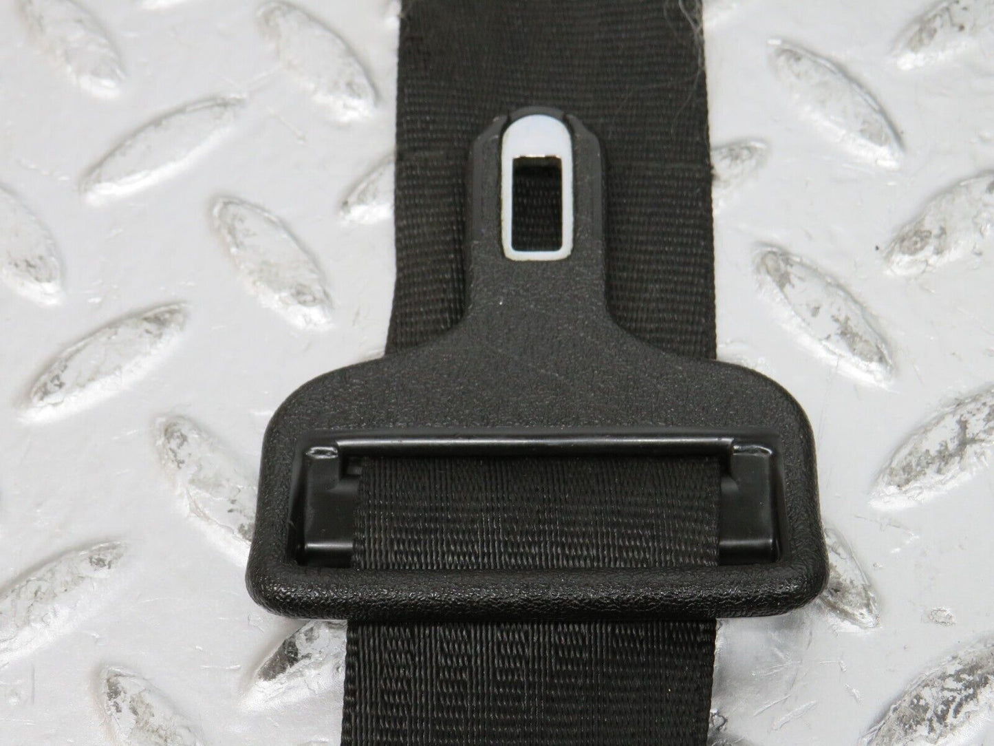 32088 Mercedes-Benz W123 230E Front Right Seat Belt & Buckle 1238602686