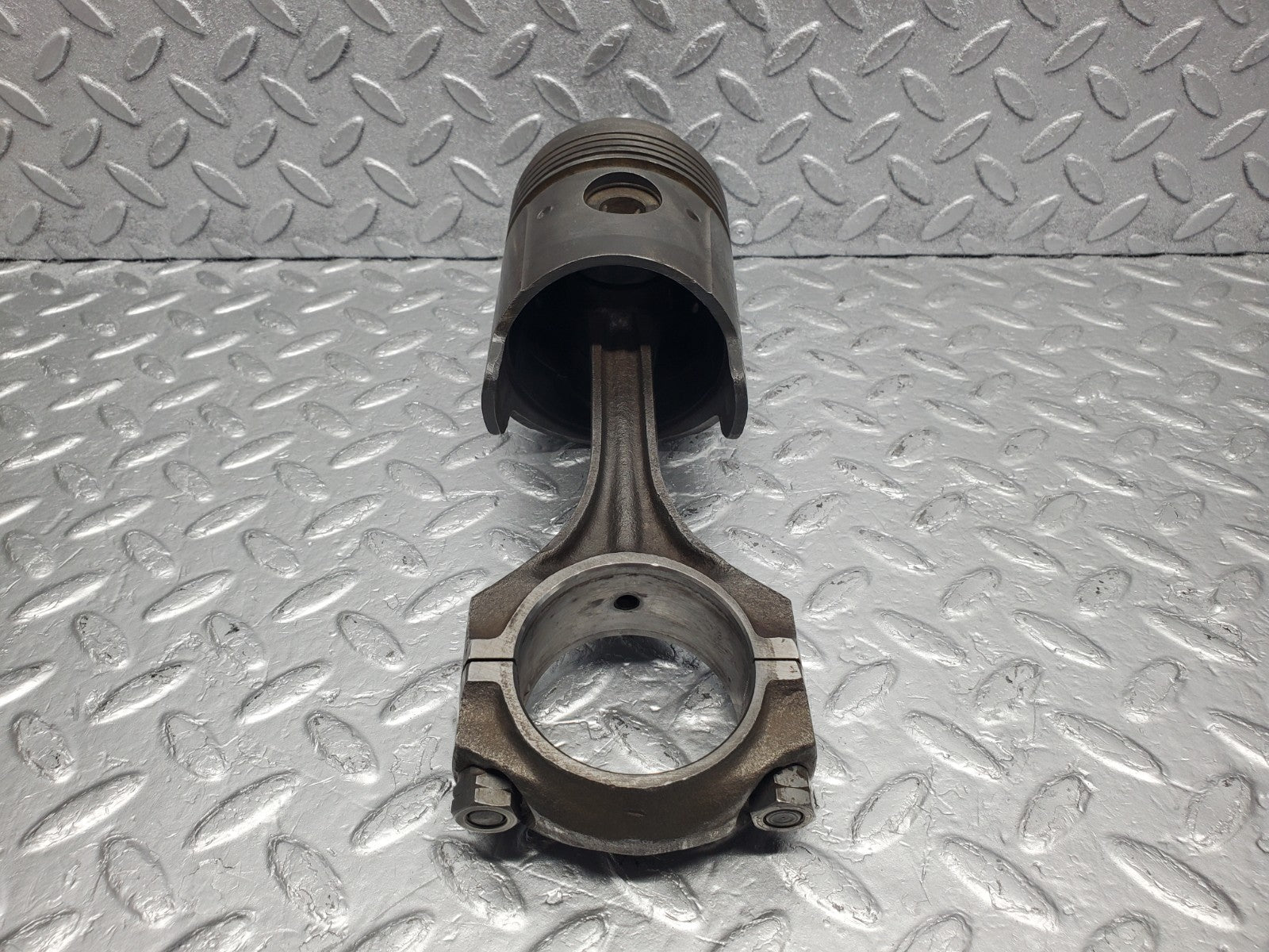 W112 piston with connecting rod used OEM