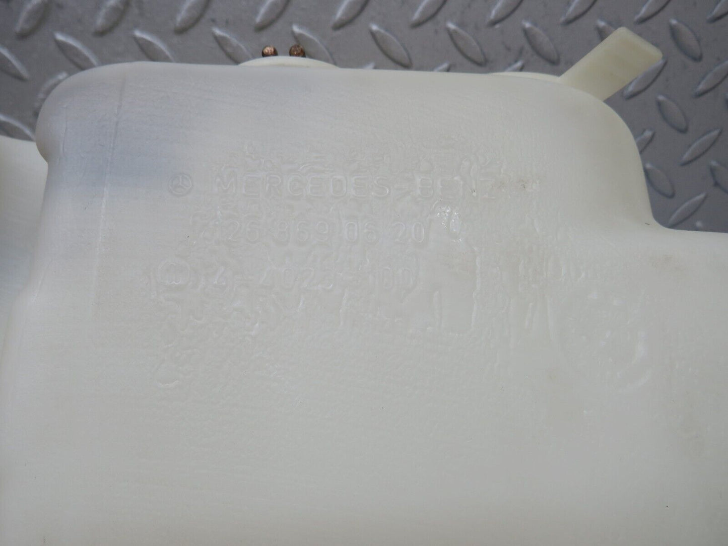 36173 Mercedes-Benz W126 420SE Windscreen Washer Fluid Reservoir 1268690620 1248690072