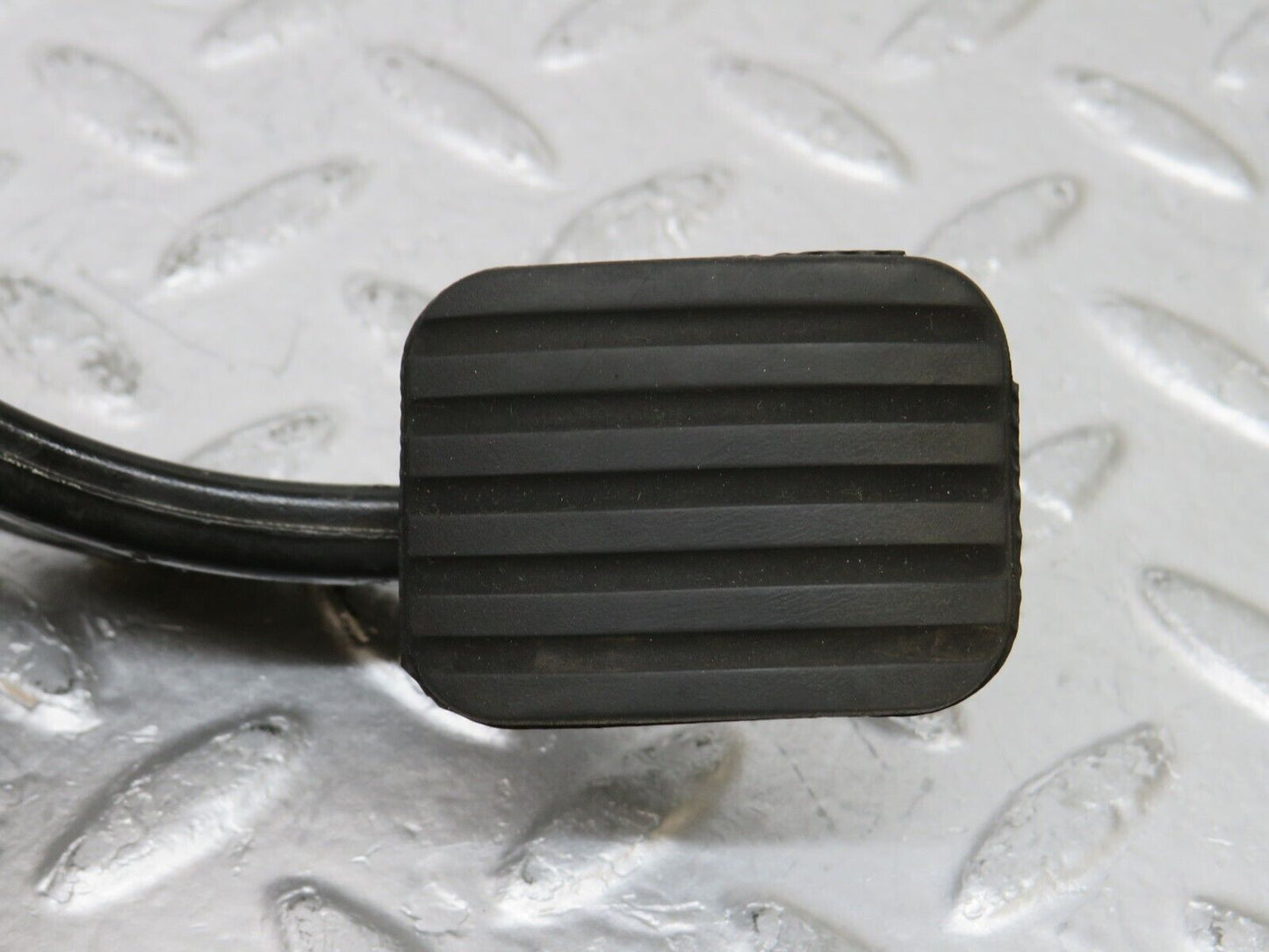 34927 Mercedes-Benz W210 320E Parking Brake Pedal 2024270136 2024270101