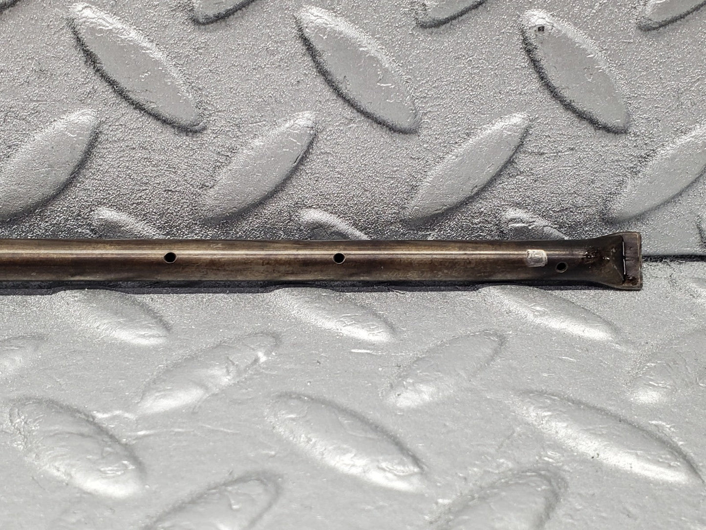 W112 camshaft oil tube used OEM