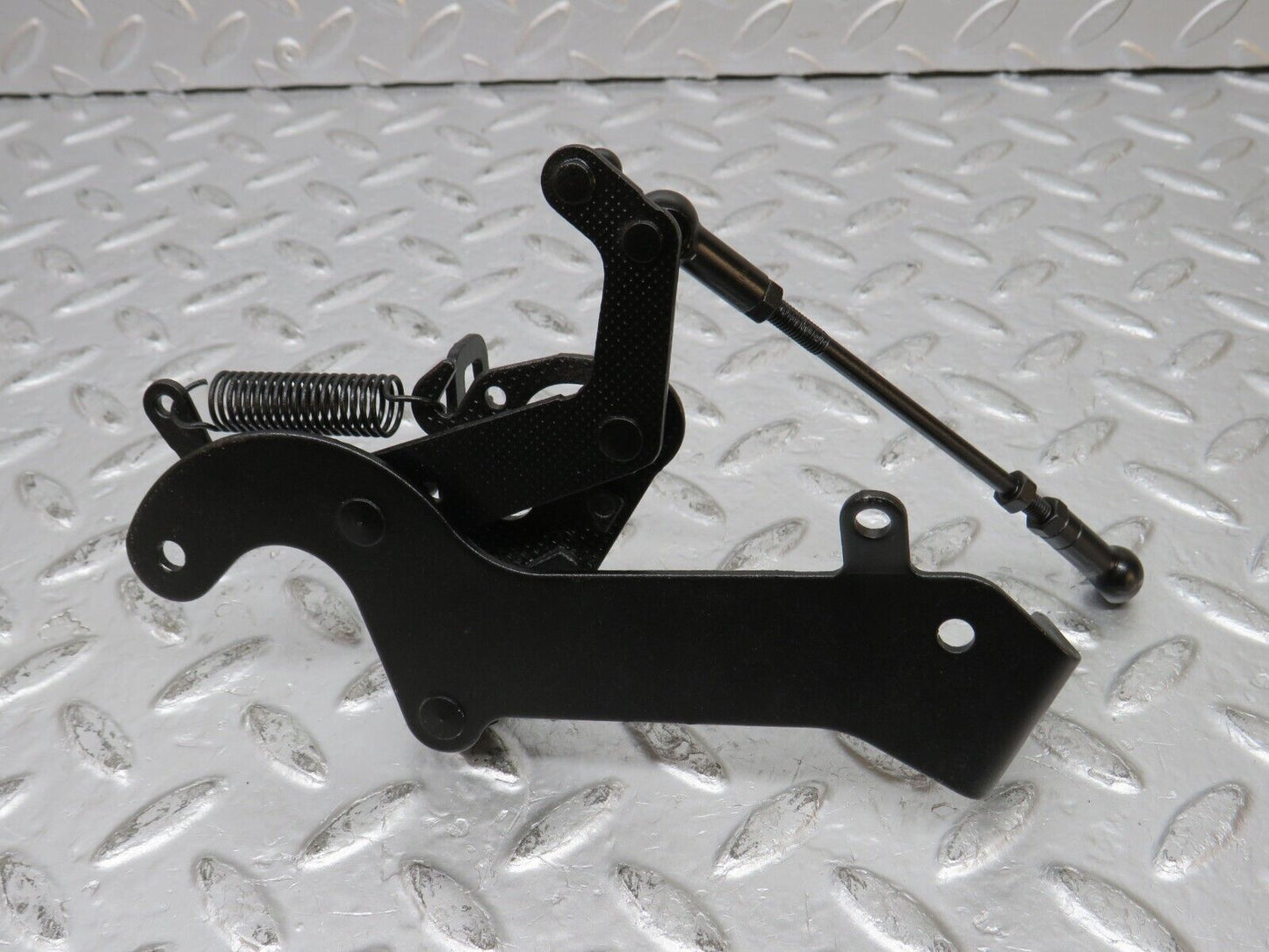 31534 Mercedes-Benz S124 220TE Wagon Throttle Linkage