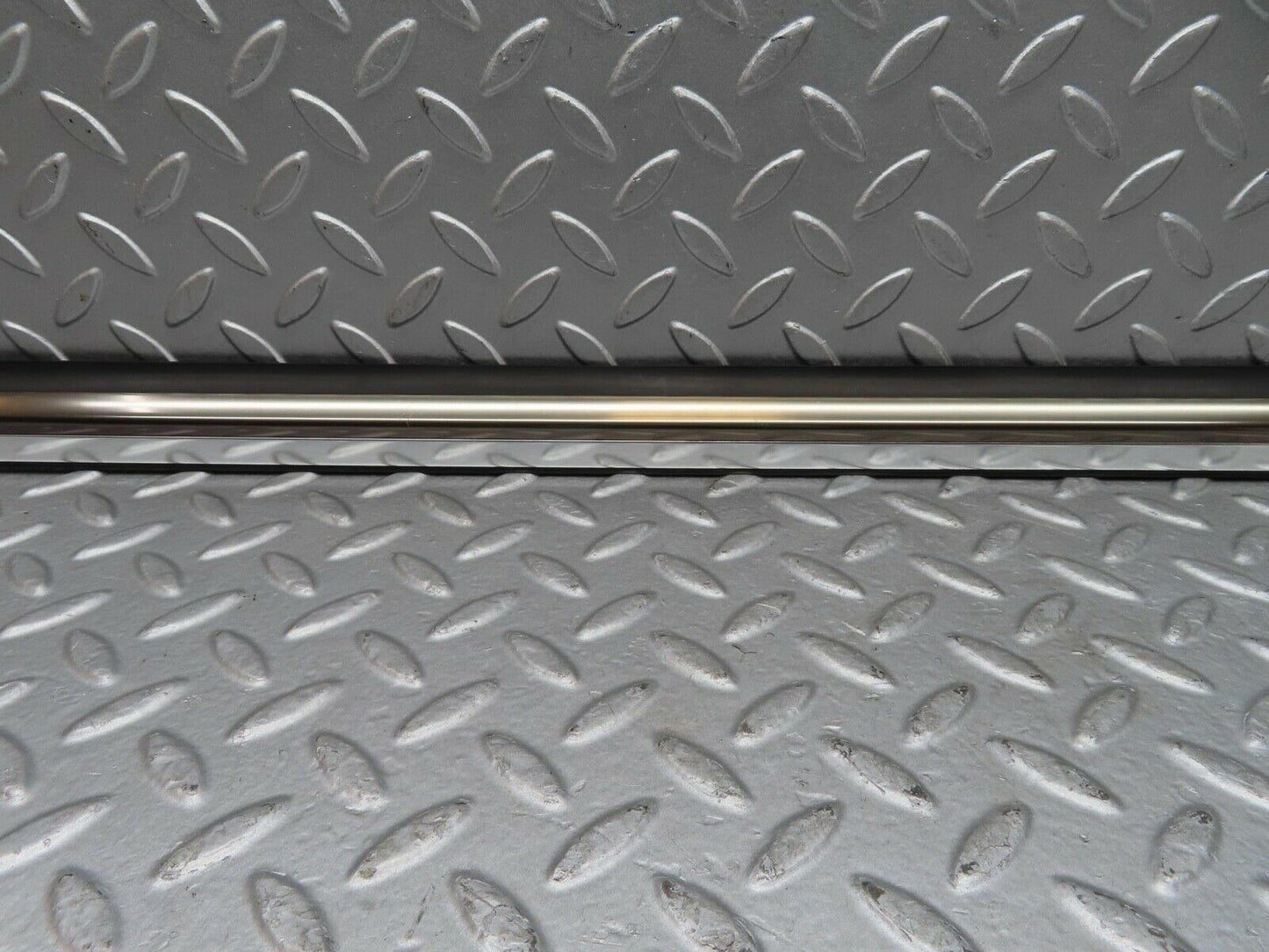 15194 Mercedes-Benz W140 S320 Front Left Door Chrome Moulding Trim