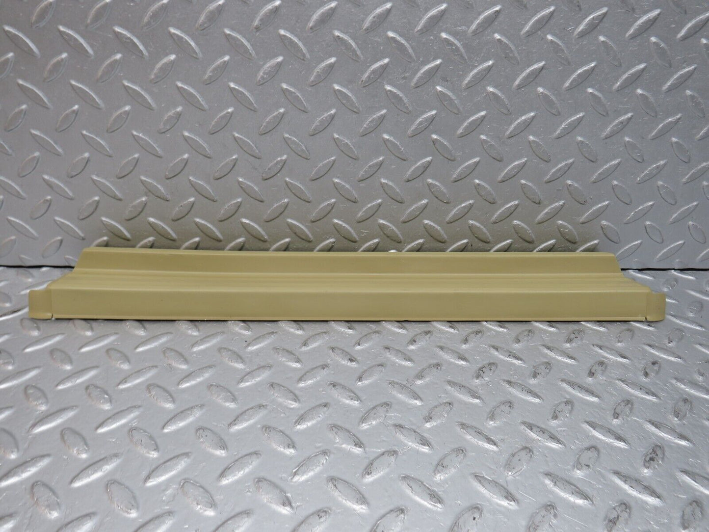 38714 Mercedes-Benz W201 190E 2.6L Rear Left Door Sill Trim Beige