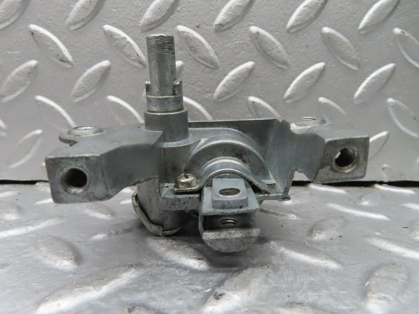 18293 Mercedes-Benz W111 220SE Coupe Vent Window Regulator Right