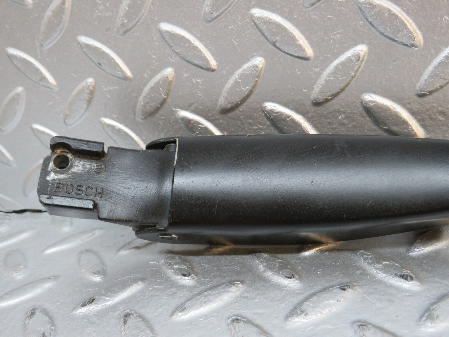 31764 Mercedes-Benz W201 190LE Wiper Arm Bosch