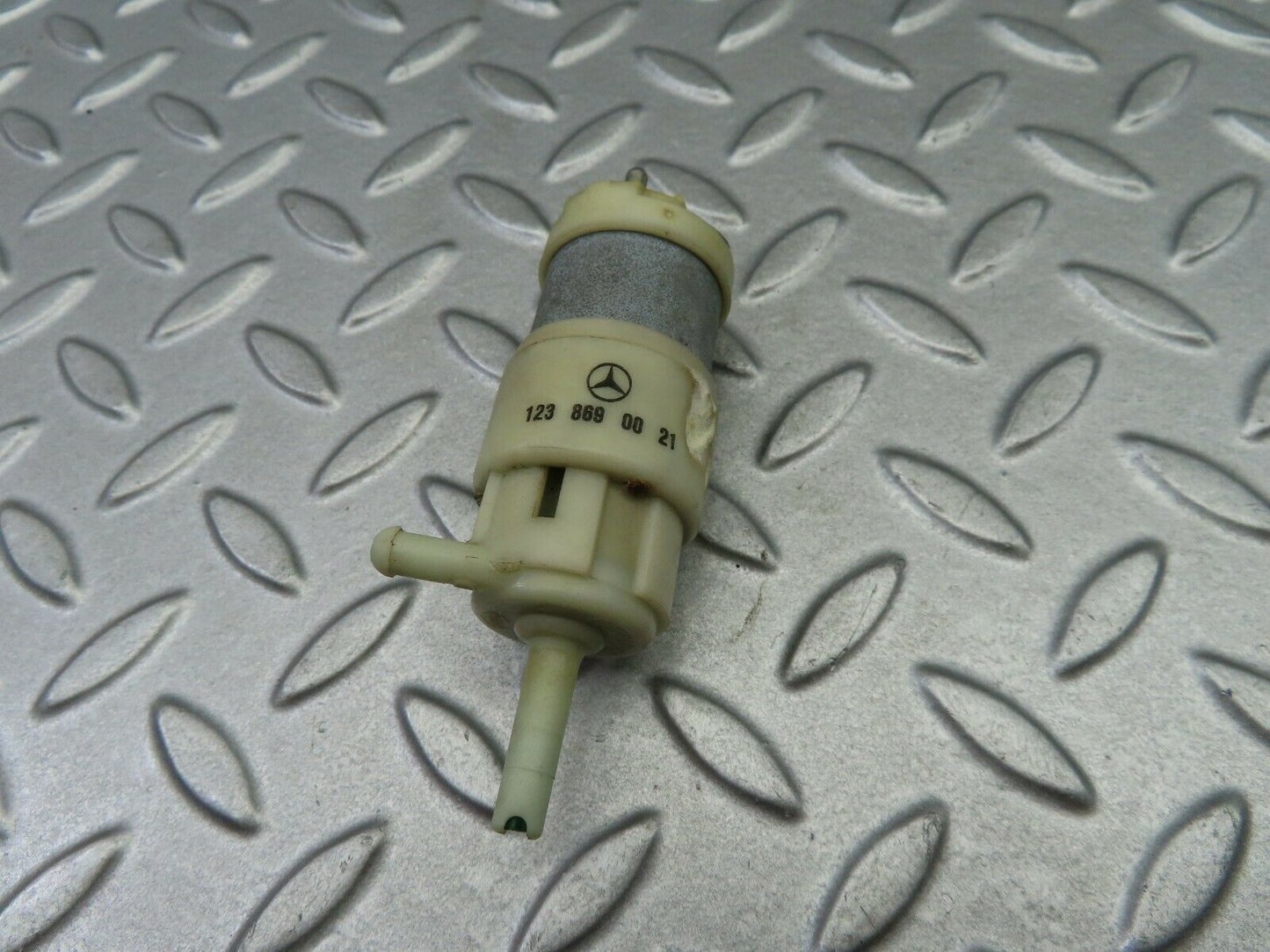 6161 Mercedes-Benz W126 380SE Windscreen Washer Pump 1238690021
