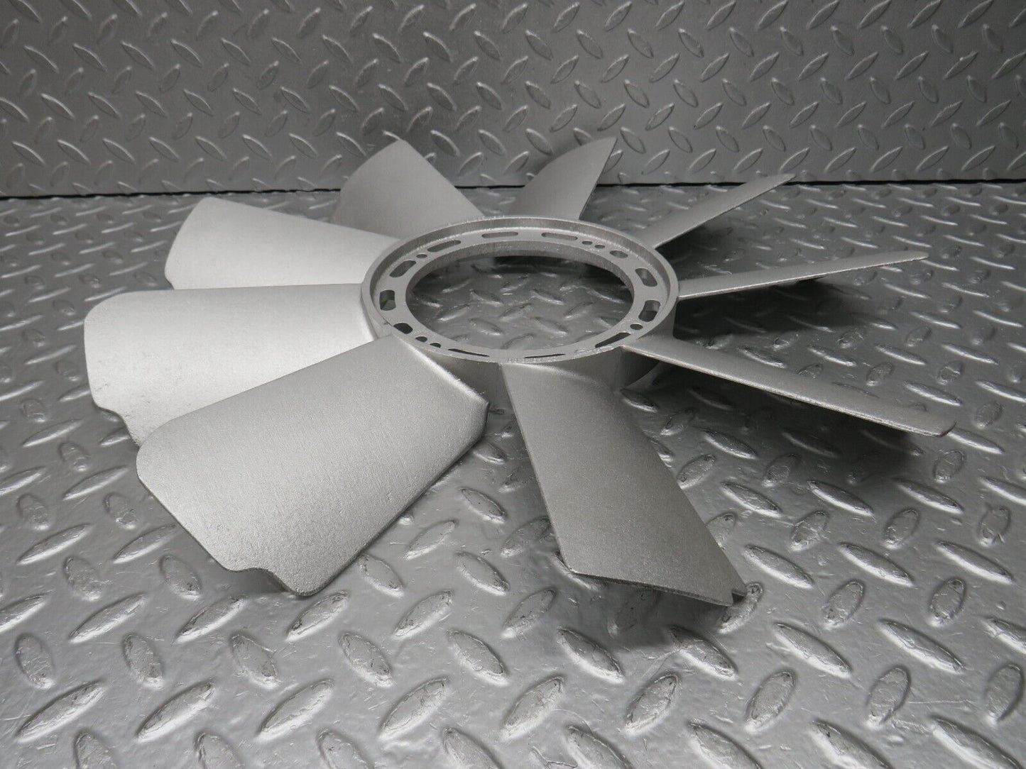 39220 Mercedes-Benz R107 500SL Engine Cooling Fan 1162051906
