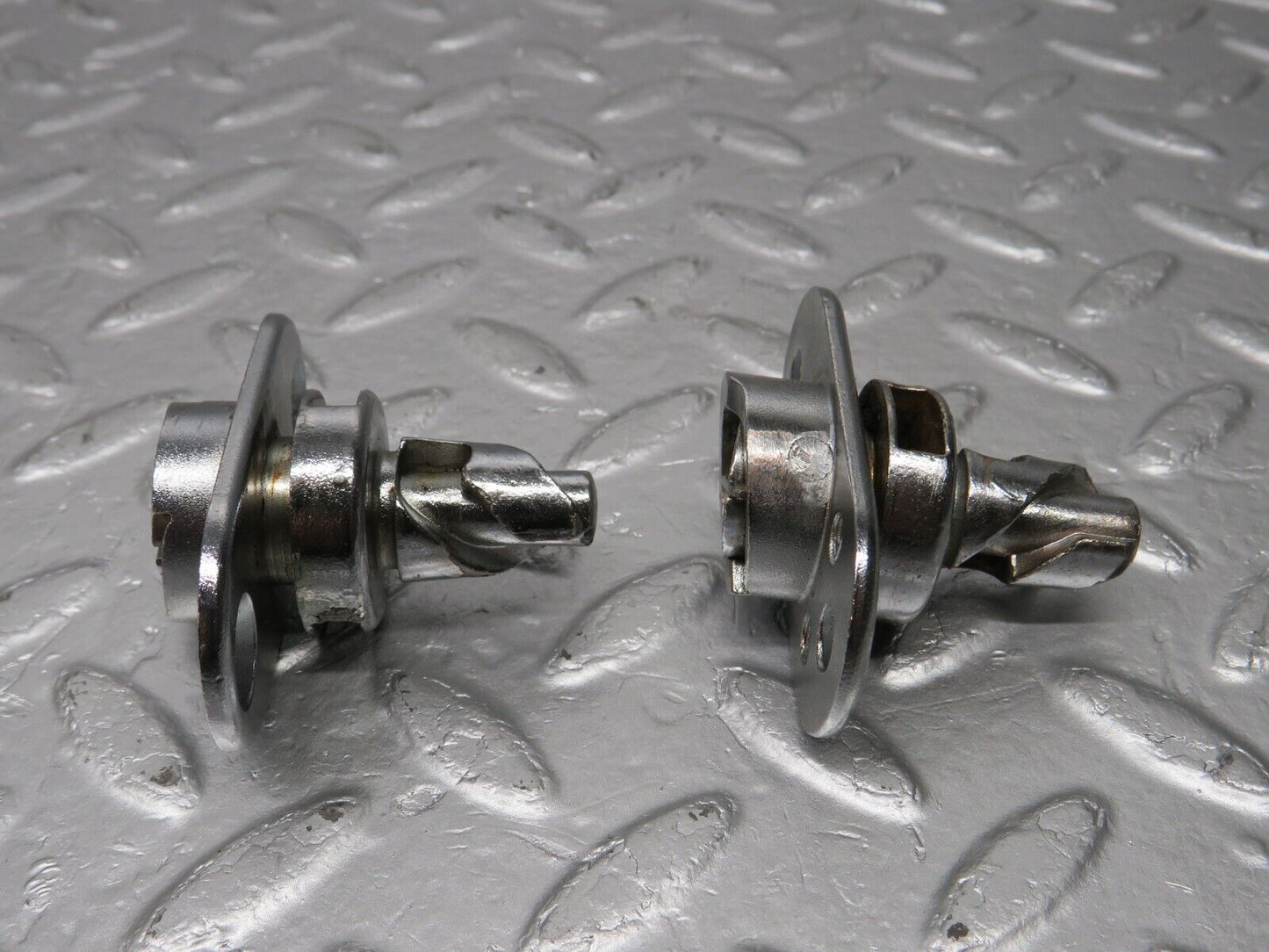 40202 Mercedes-Benz R107 Coupe Soft Top Lock Pair