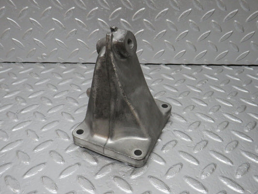 33531 Mercedes-Benz W202 C180 Engine Mount Bracket Right Side 6042230004