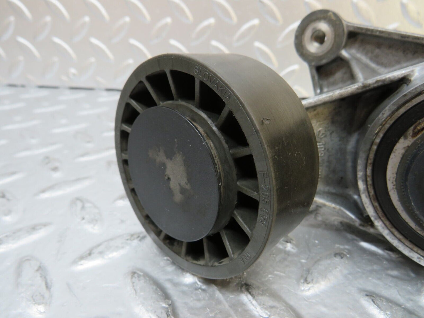 25937 Mercedes-Benz W124 280E Belt Tensioner 1032021140
