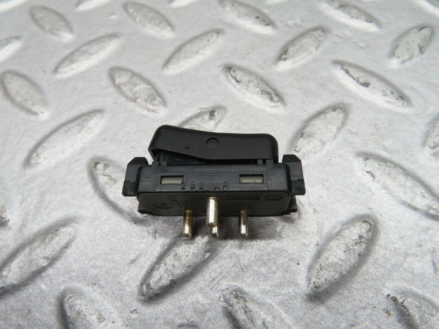 16398 Mercedes-Benz W124 260E Rear Headrest Release Control Switch 1248209910