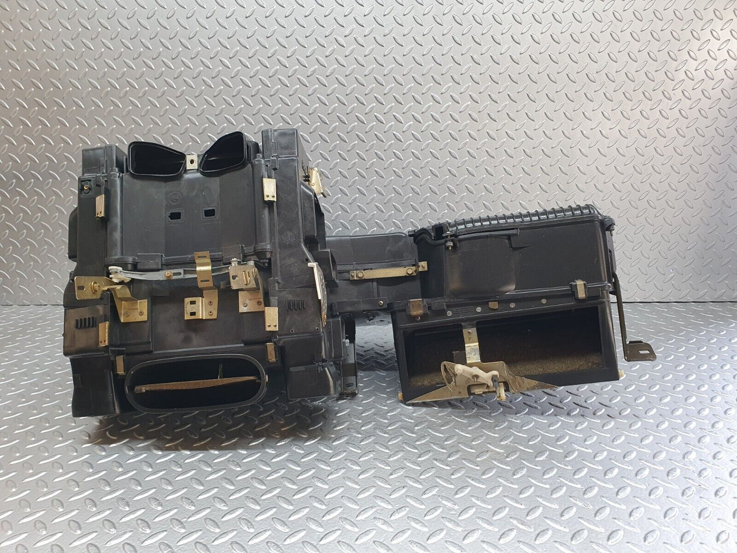 43742 Mercedes-Benz C126 380SEC Coupe Heater Box Blower Housing Behr