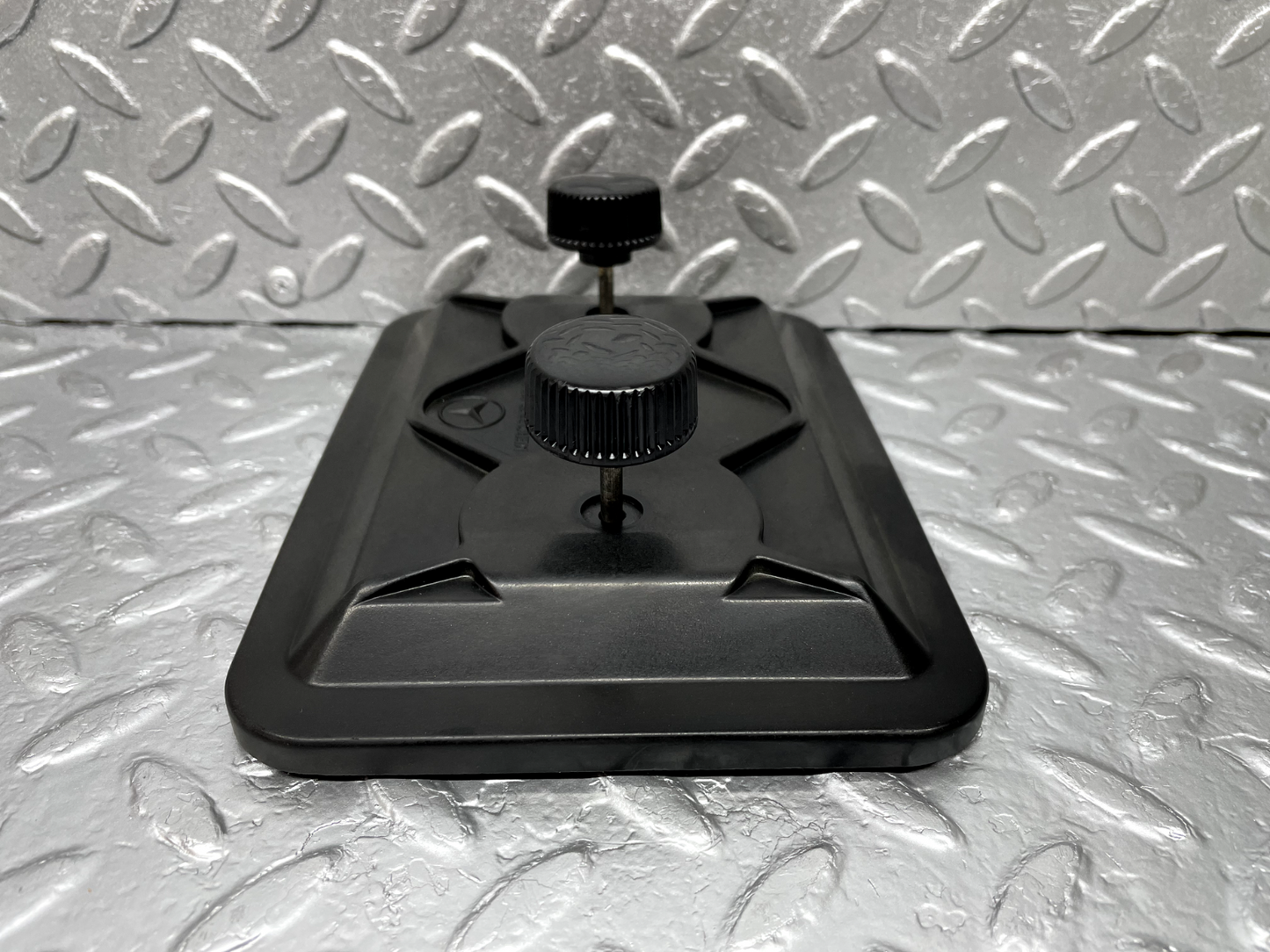 44268 Mercedes-Benz W123 280E Fuse Box Cover Lid 1235400082 1235451000