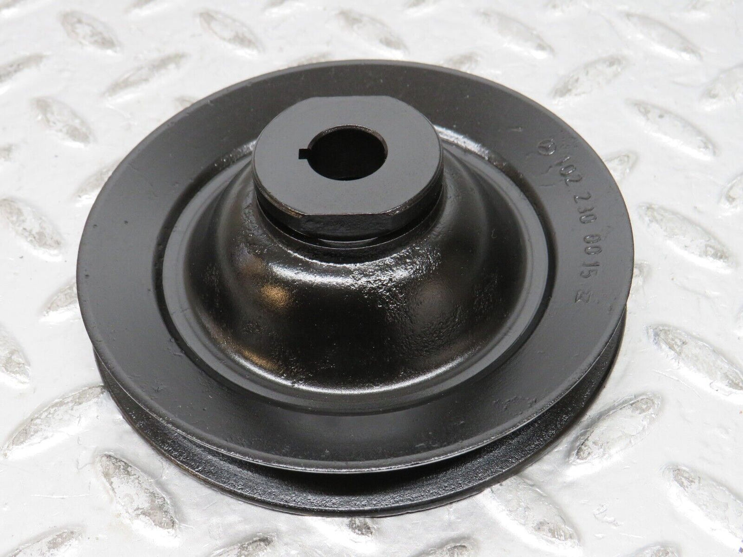 32149 Mercedes-Benz W123 230E Power Steering Pump Pulley 1022300015
