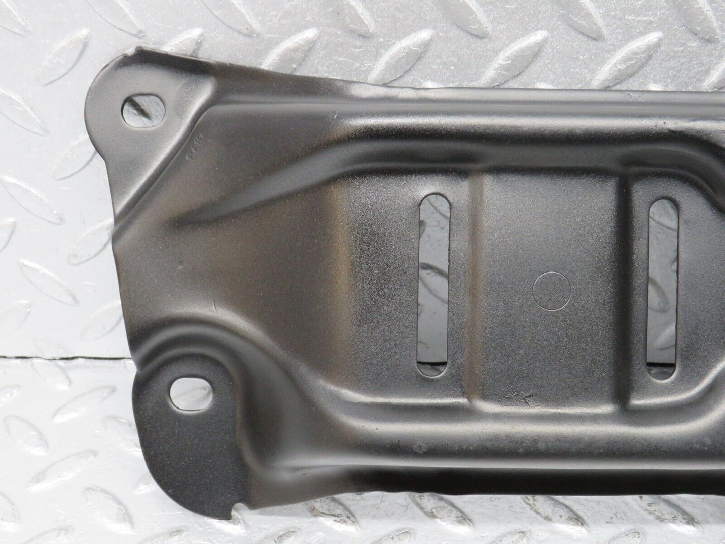 40542 Mercedes-Benz W123 300D Gearbox Mount Bracket