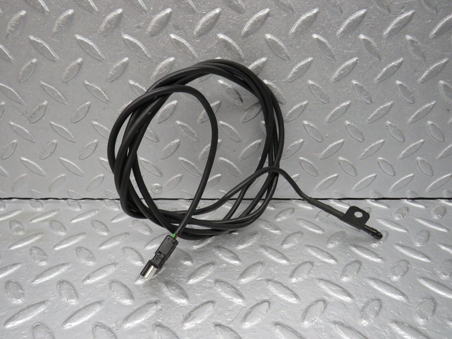 38030 Mercedes-Benz A124 320E Cabriolet Temperature Sensor 0085423117