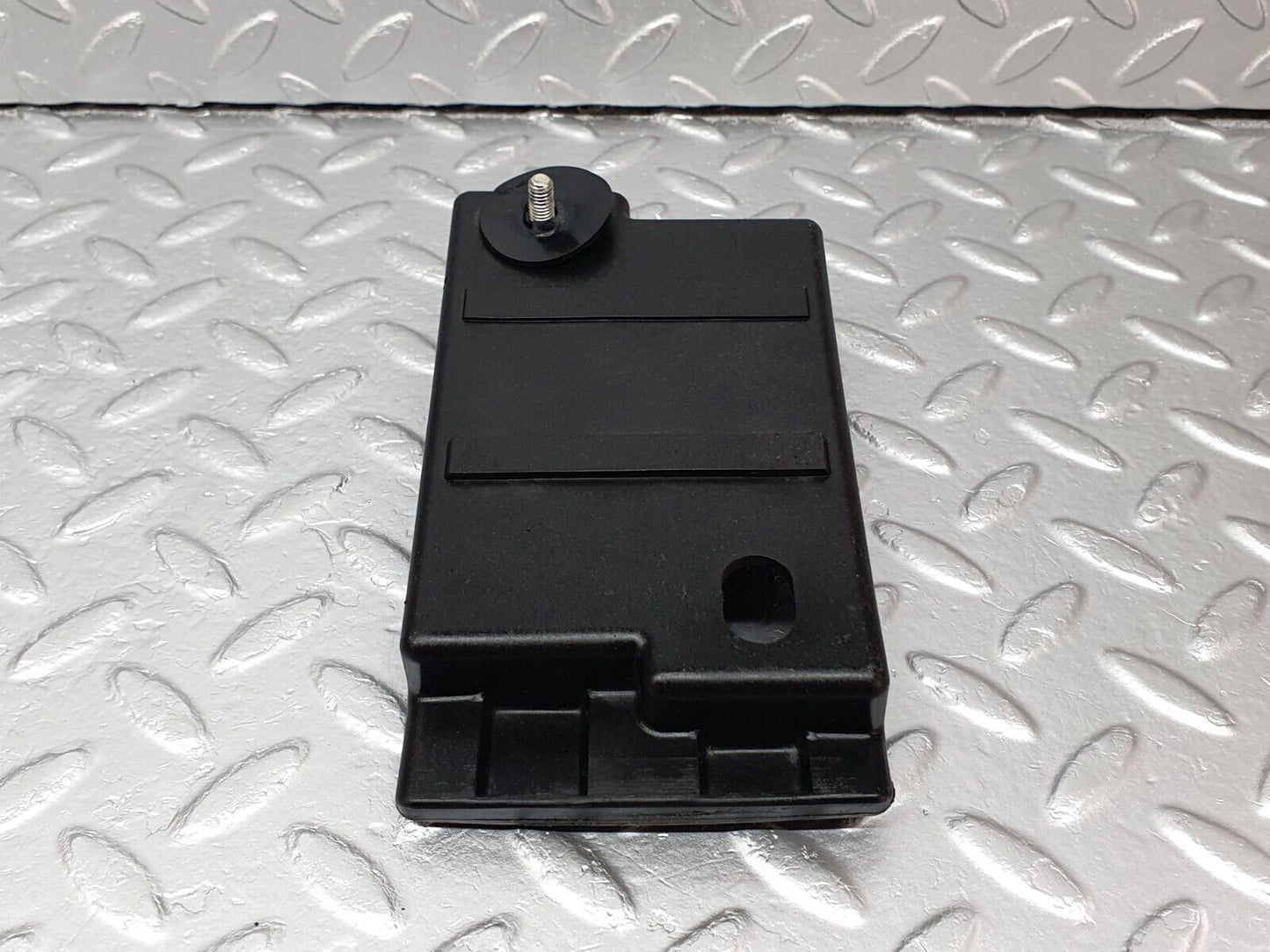 41748 Mercedes-Benz W202 C200 Rear Bumper Bracket 2028800630
