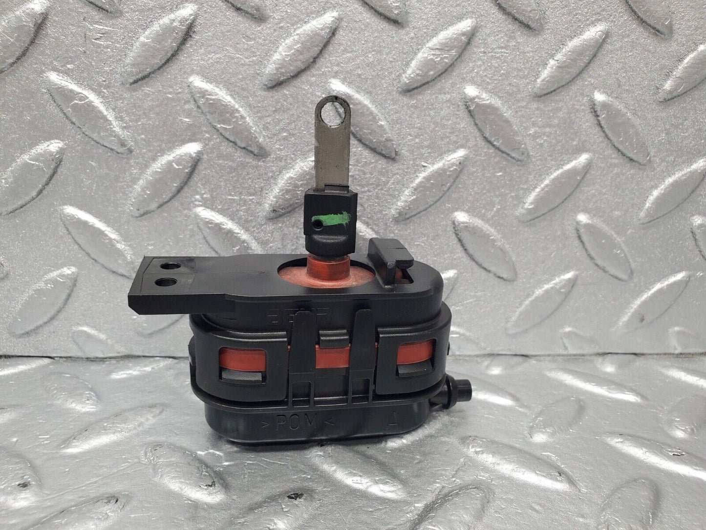 46998 Mercedes-Benz R129 320SL Coupe Heater Box Vacuum Actuator