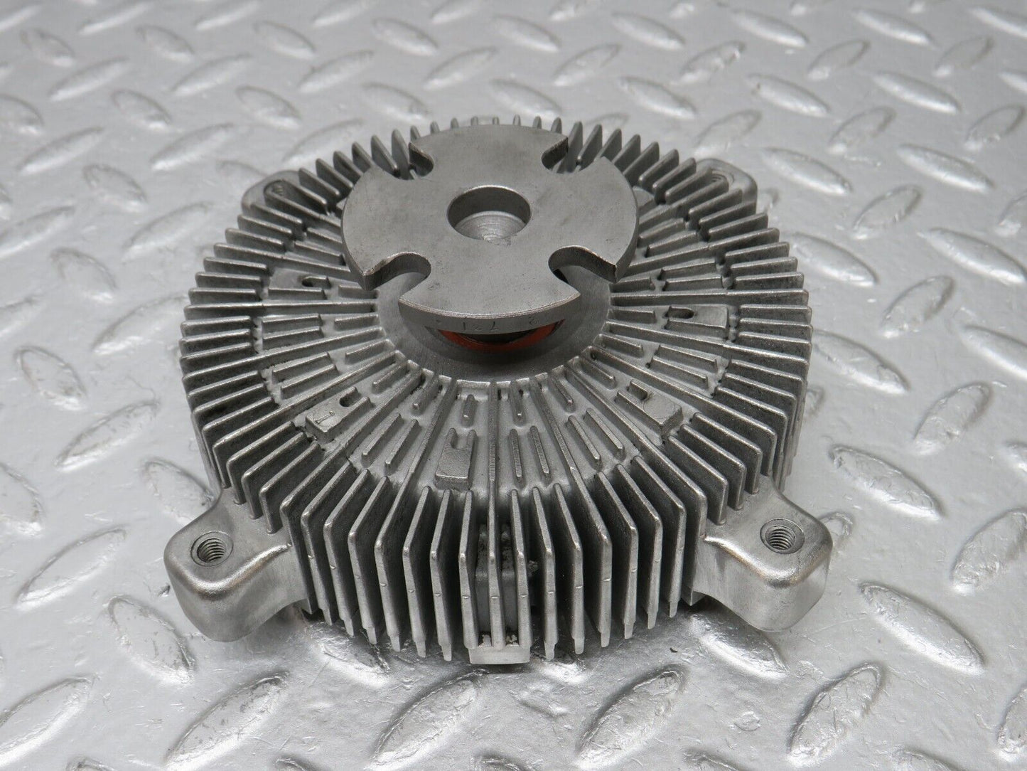 33150 Mercedes-Benz C107 R107 350 V8 Engine Cooling Fan Clutch