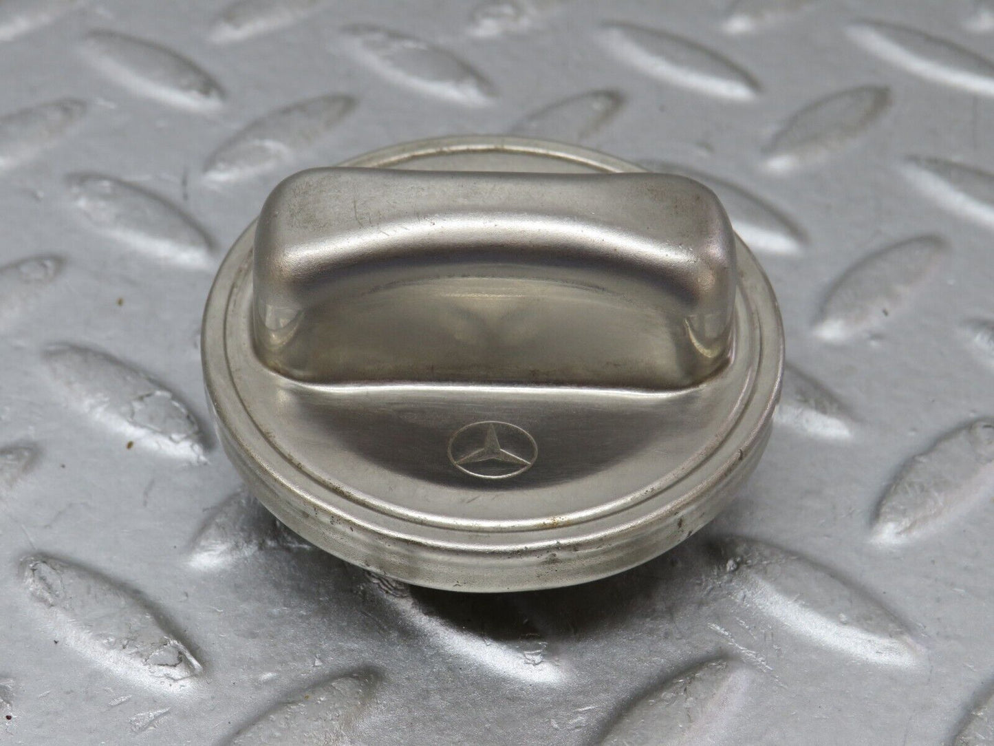 36335 Mercedes-Benz W126 420SE Fuel Tank Cap 1244700005
