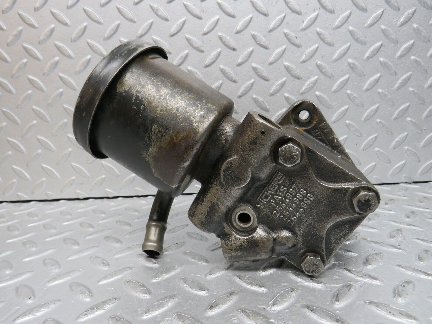 37650 Mercedes-Benz W109 300SEL Power Steering Pump Vickers