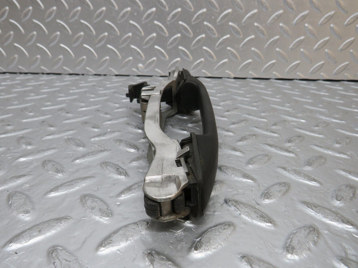 31714 Mercedes-Benz W201 190LE 1.8L Exterior Door Handle Rear Left