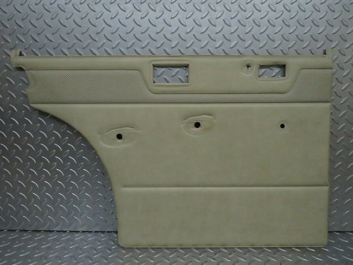 23491 Mercedes-Benz W114 280E Rear Left Door Card Cream