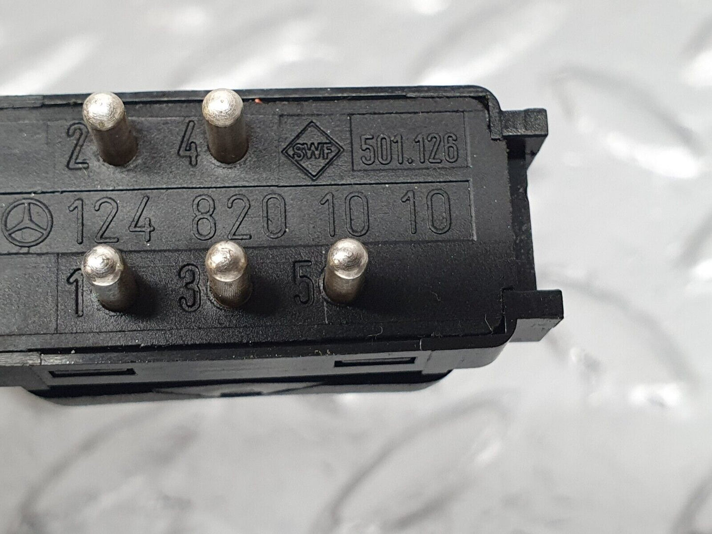 41648 Mercedes-Benz W124 200E Rear Windscreen Defroster Switch 1248201010