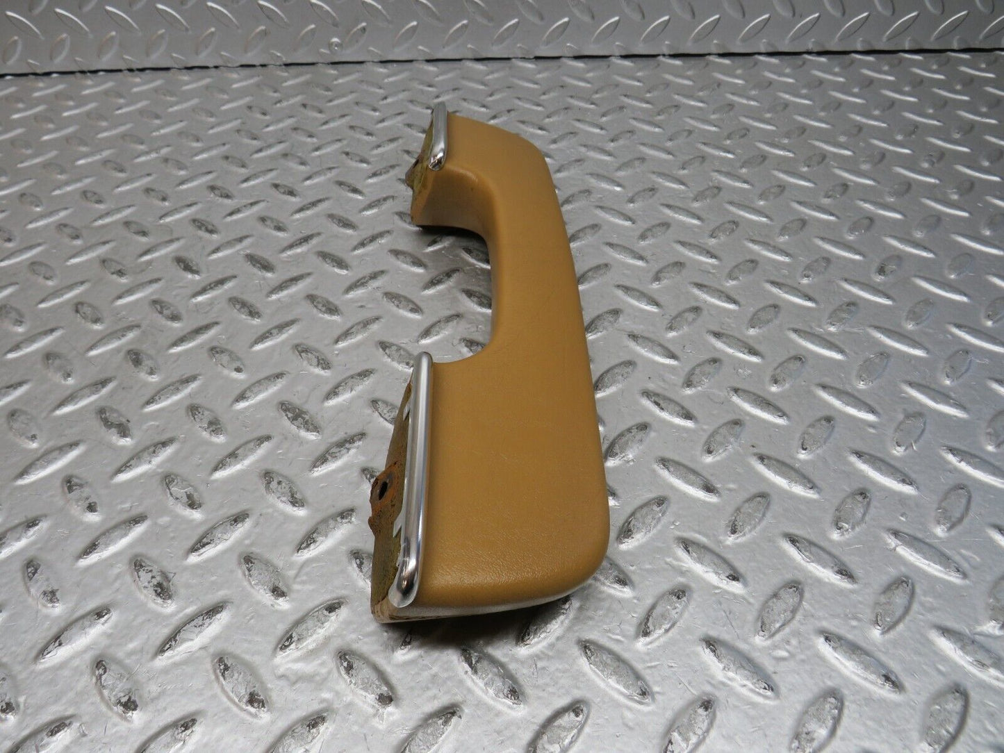 28604 Mercedes-Benz W123 230E Left Interior Door Handle Palomino 1239701901