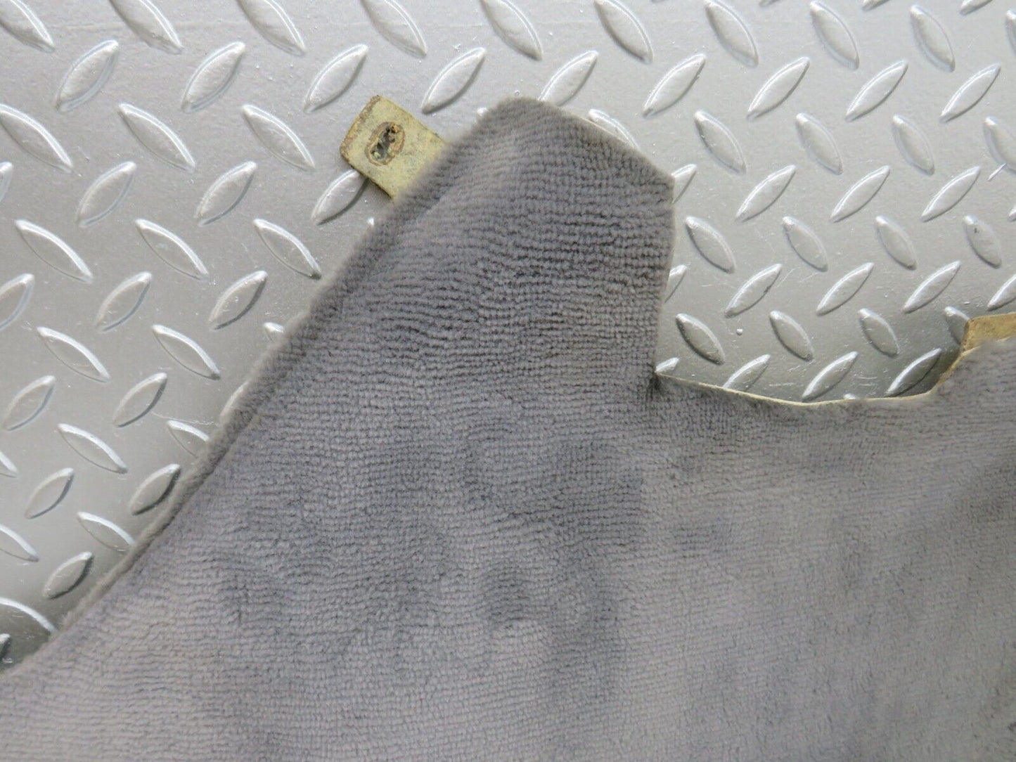 32347 Mercedes-Benz S124 300TE Wagon Centre Console Carpet Right Side Grey