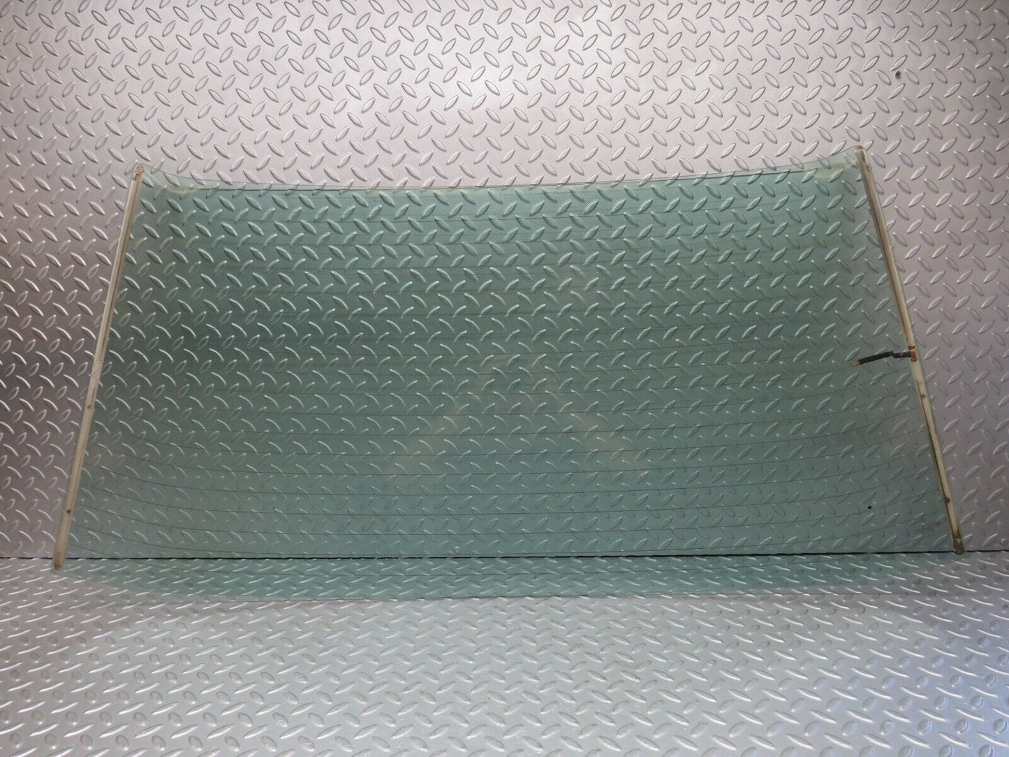 36682 Mercedes-Benz W201 190E 2.0L Rear Heated Windscreen Glass