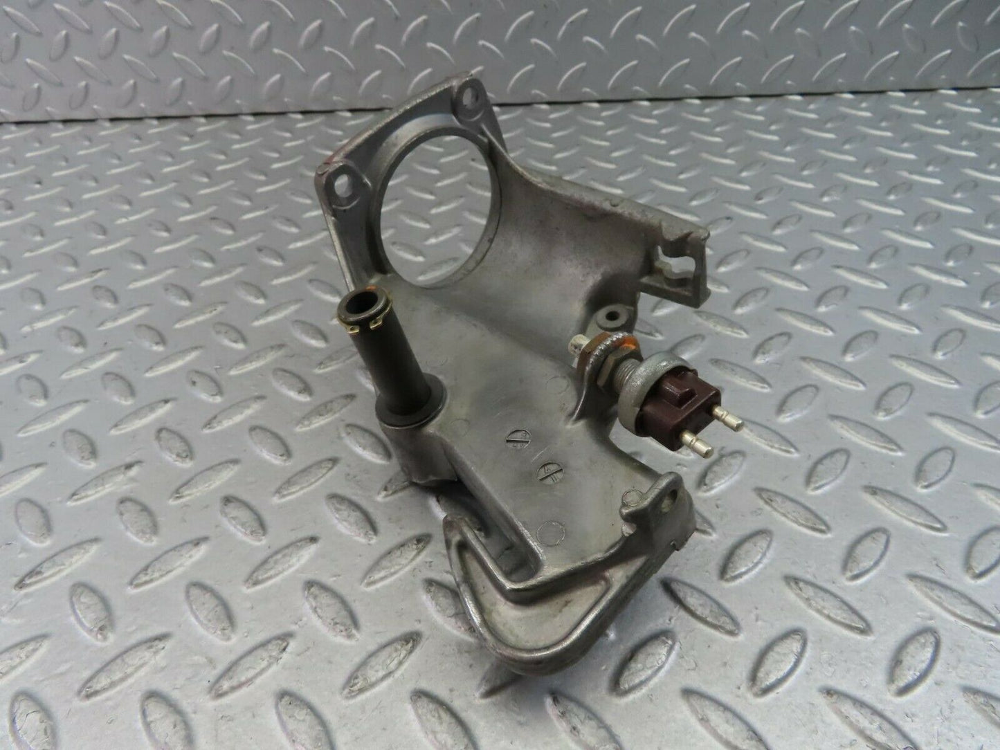 9664 Mercedes-Benz C123 280CE Coupe Brake Pedal Bracket Support 1232900219