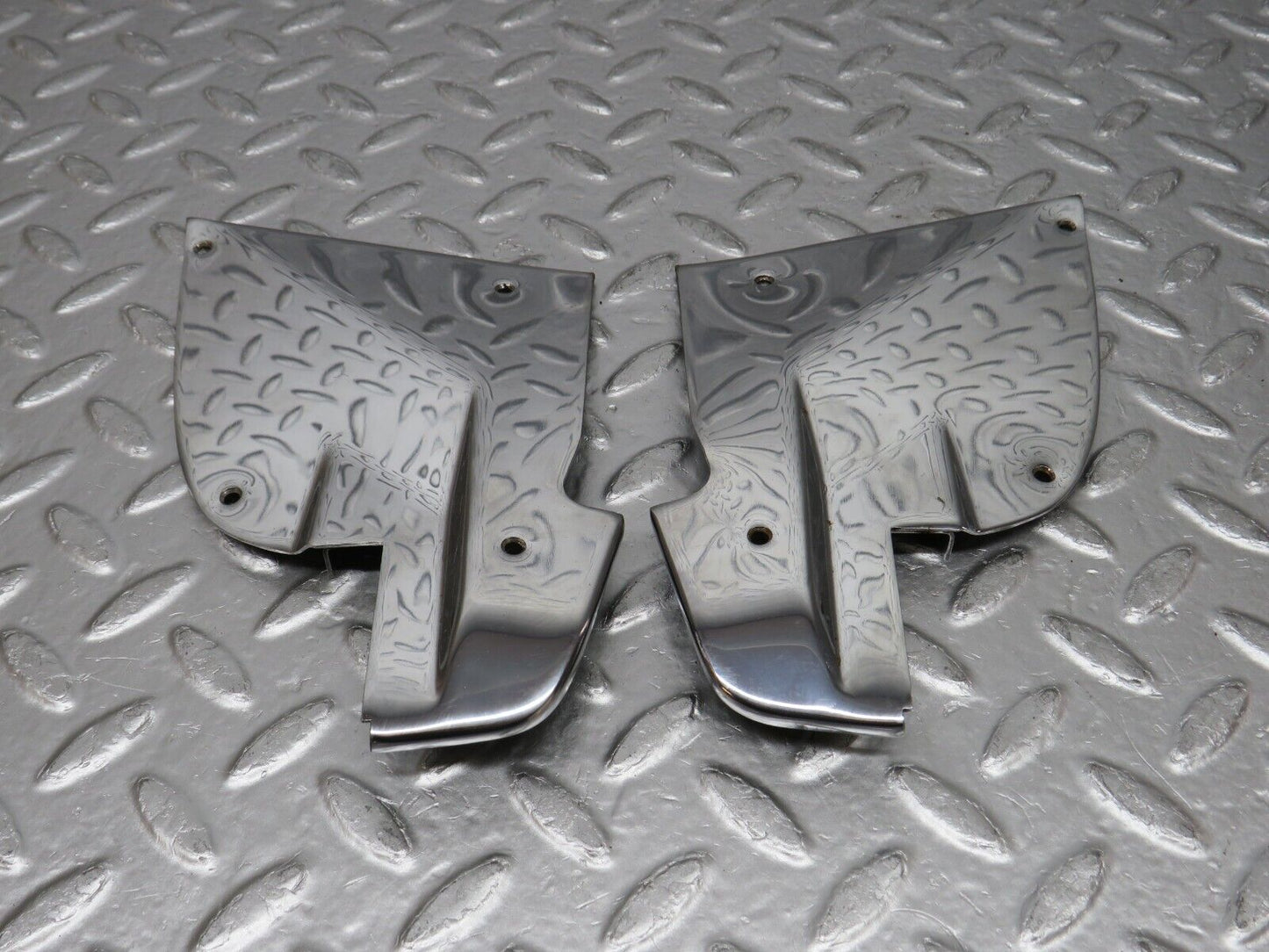 0728 Mercedes-Benz C107 350SLC Coupe B Pillar Chrome Cover  Left And Right