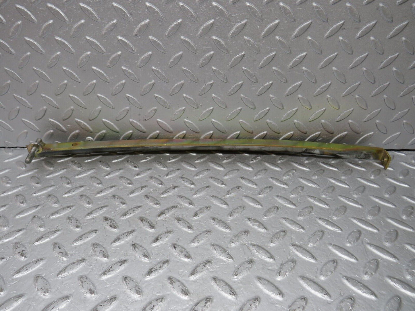 36865 Mercedes-Benz C126 420SEC Coupe Left Door Window Channel