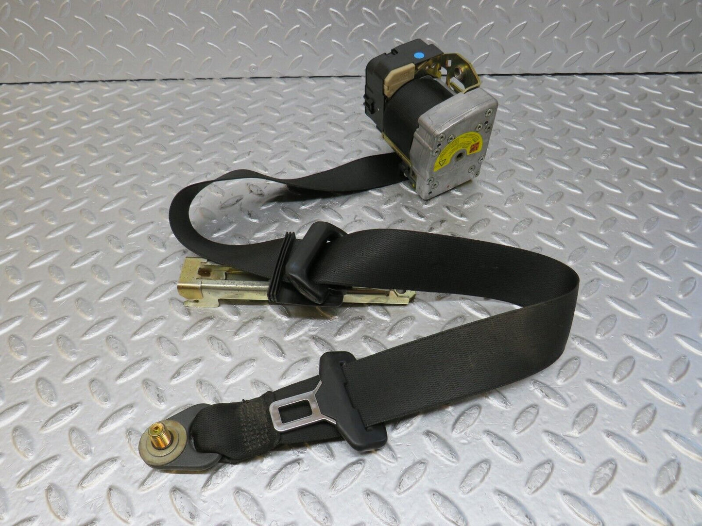 35083 Mercedes-Benz W210 320E Front Right Seat Belt 2108606685