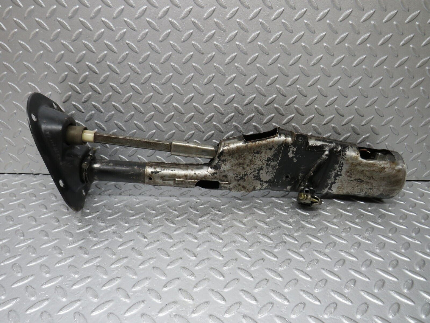 37579 Mercedes-Benz W109 300SEL Steering Column 108 R