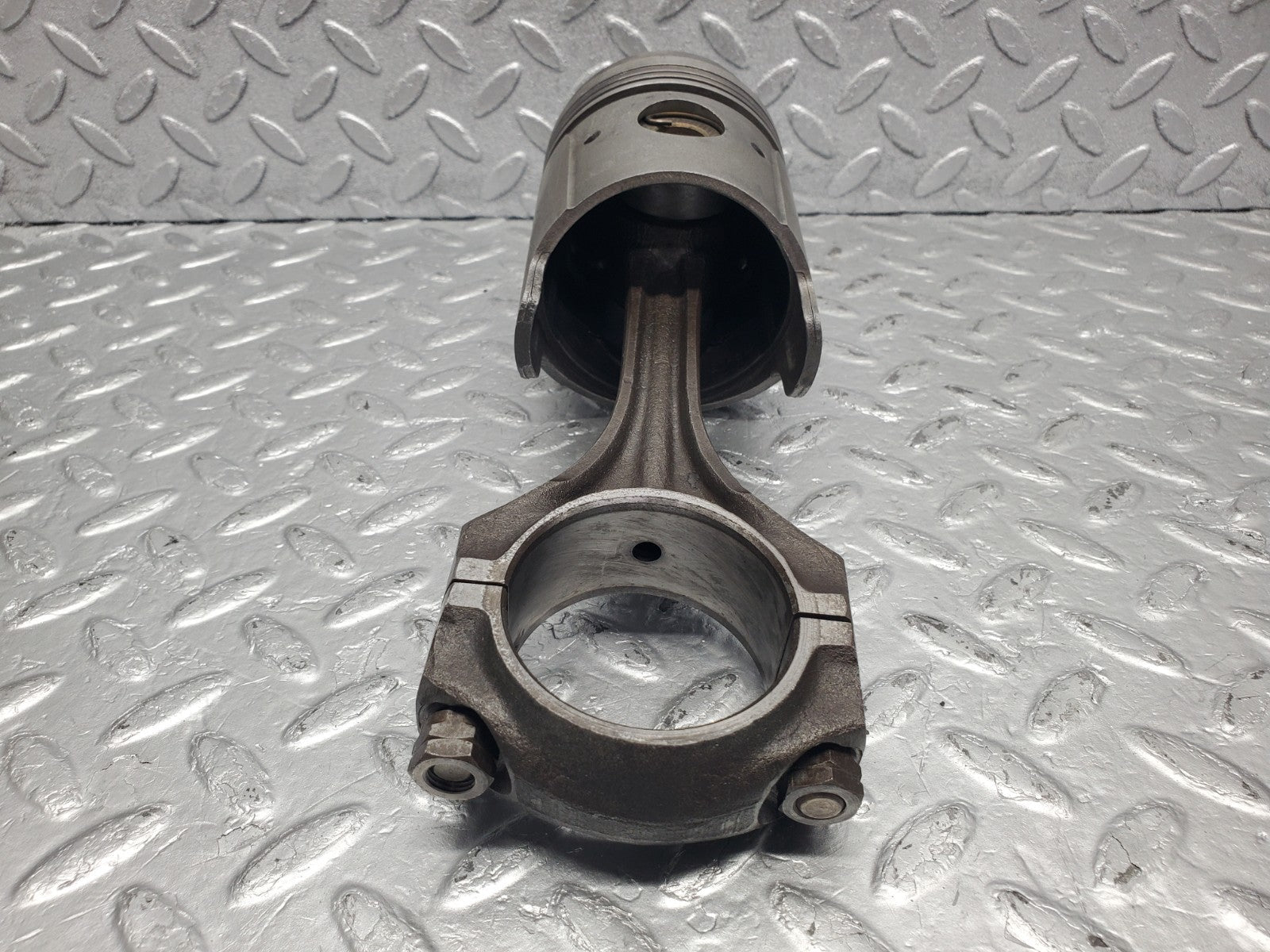 W112 piston and connecting rod 84.98mm used OEM