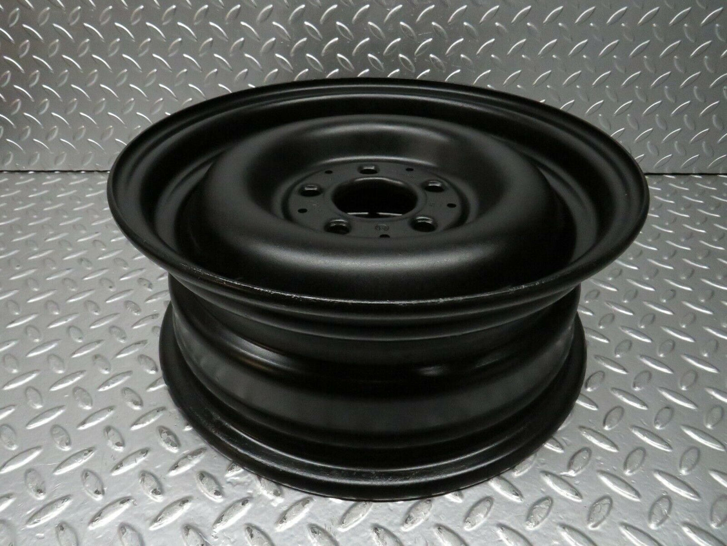 23689 Mercedes-Benz Steel Wheel 5.5Jx14H2 ET30 1154001302