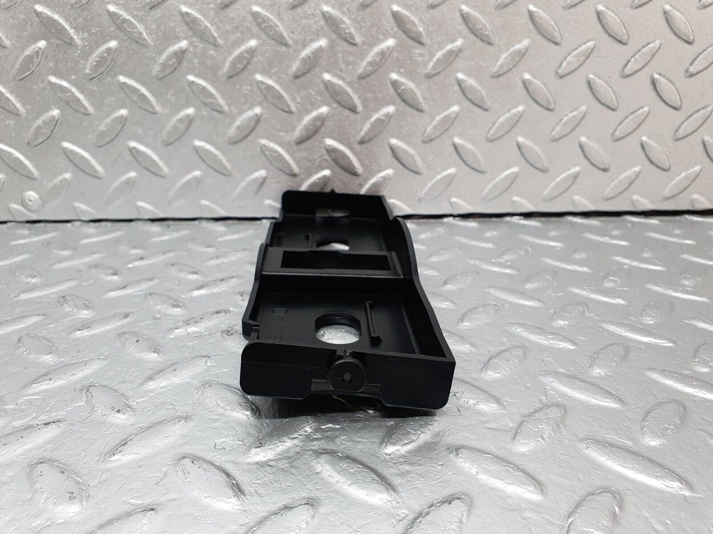 41560 Mercedes-Benz W124 200E Heating Regulator Holder 1248330214