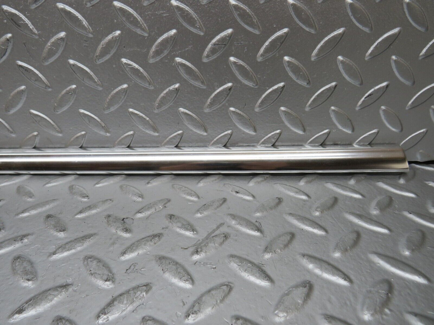 27117 Mercedes-Benz W123 280E Rear Right Door Card Chrome Trim