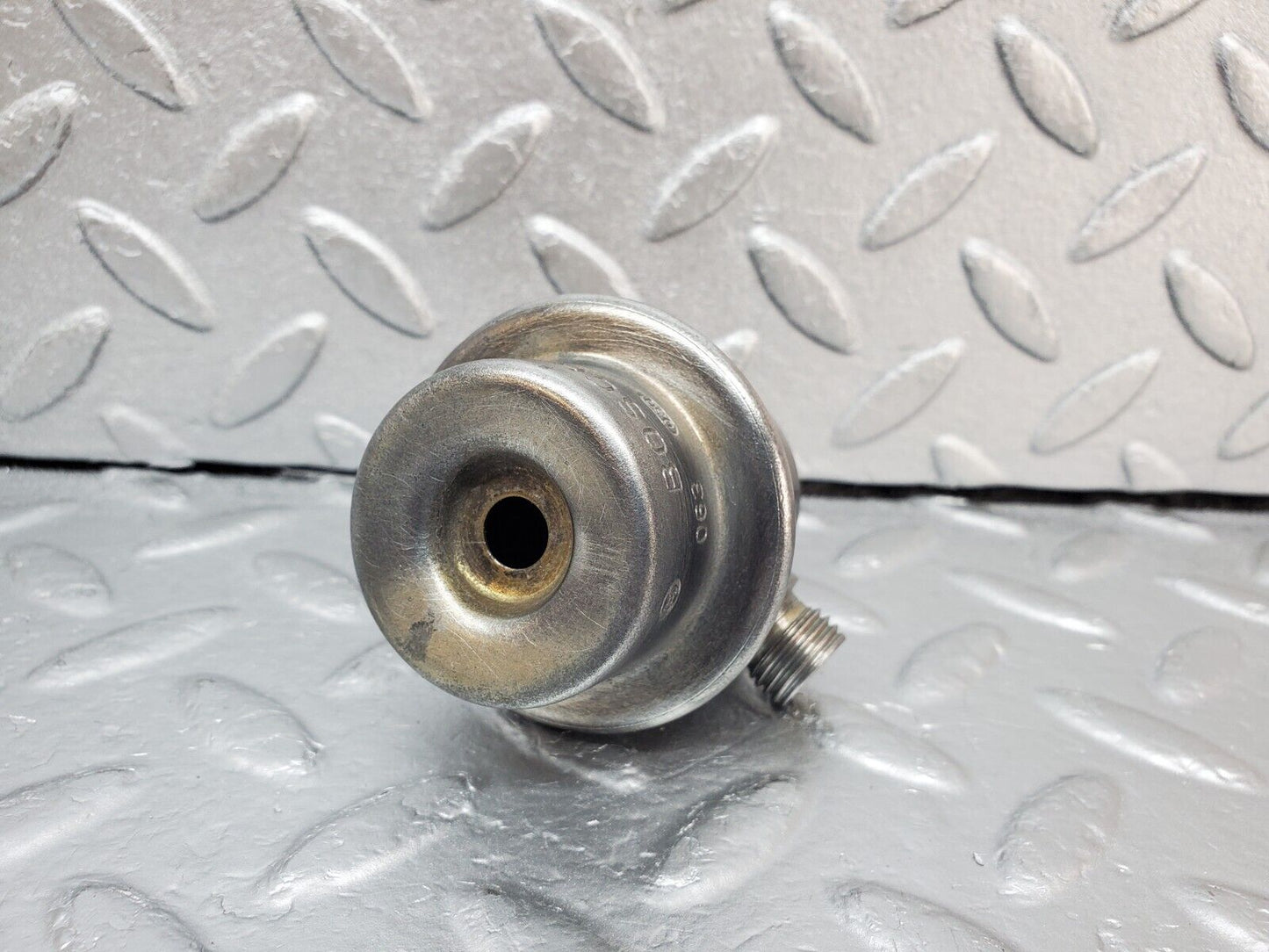 45064 Mercedes-Benz R129 300SL Coupe Fuel Pressure Regulator Bosch 0438161001