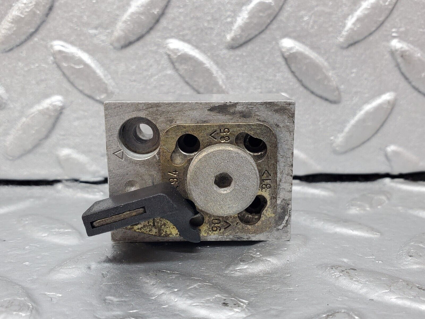 45323 Mercedes-Benz R129 300SL Coupe Soft Top Hydraulic Valve